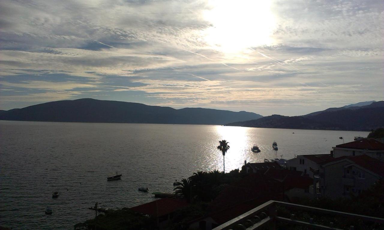 Villa Angelina Kumbor Bagian luar foto