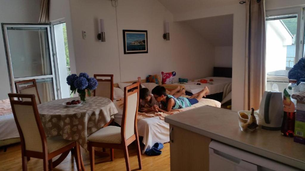 Villa Angelina Kumbor Bagian luar foto